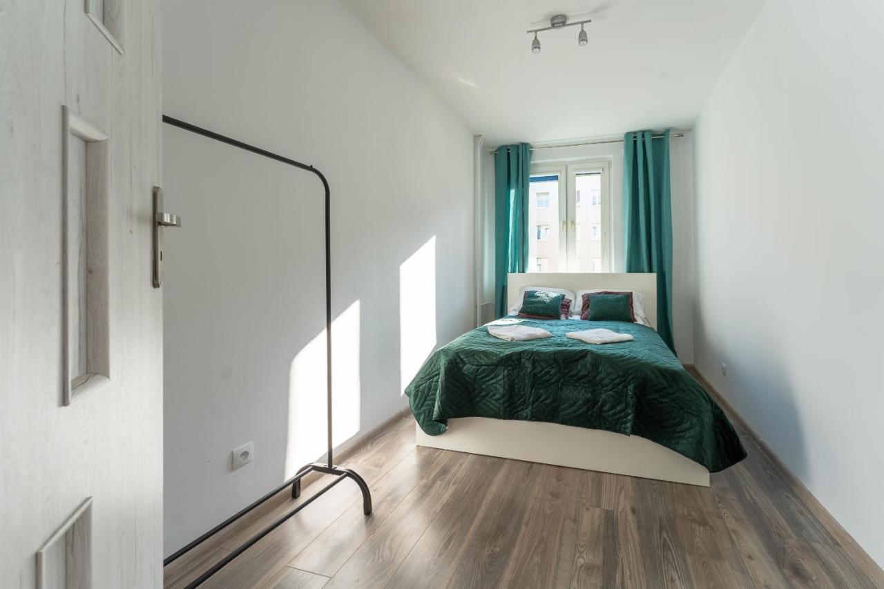Tanie Spanie Skowronek - Pet Friendly - Przytulny 4 Osobowy - Space Apart Jelenia Gora Bagian luar foto